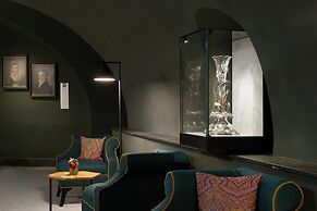 Hotel Elephant