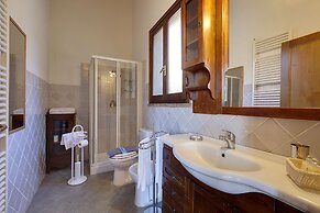 Farm House La Presura