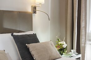 Daphne Luxury Suites