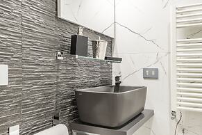 Daphne Luxury Suites