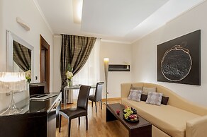 Daphne Luxury Suites