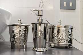 Daphne Luxury Suites