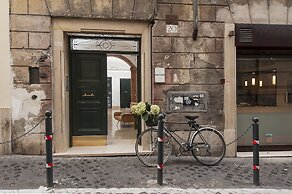 Daphne Luxury Suites