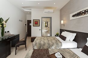 Daphne Luxury Suites