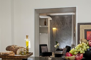 Daphne Luxury Suites