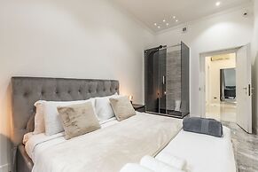 Daphne Luxury Suites