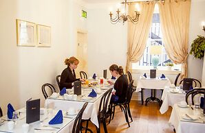 Baggot Court Townhouse