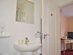 Baggot Court Townhouse