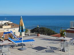 Riviera B&B Rooms and Apartament SEA-VIEW