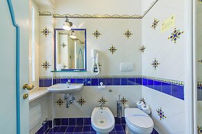 Riviera B&B Rooms and Apartament SEA-VIEW
