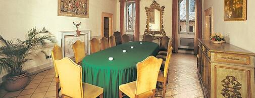 Palazzo Dragoni Residenza d'Epoca