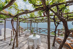 Albergo Diffuso Bacco Furore