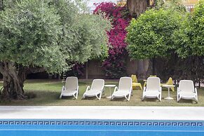 Hotel AACR Monteolivos