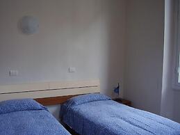 XXVII Aprile Bed & Car