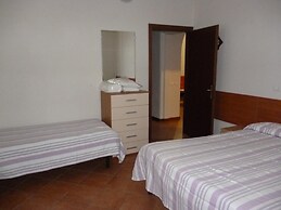 XXVII Aprile Bed & Car