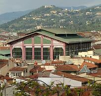 XXVII Aprile Bed & Car