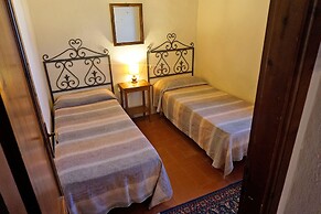 Castello di Selvole-Adults Only