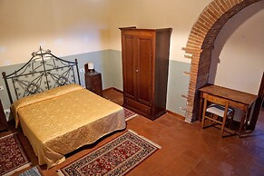 Castello di Selvole-Adults Only