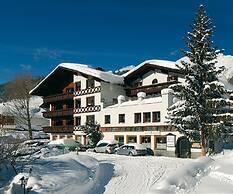 Hotel Alpina Arlberg