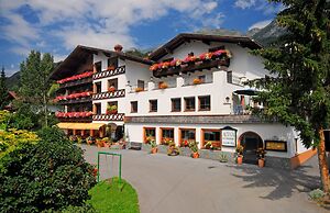Hotel Alpina Arlberg