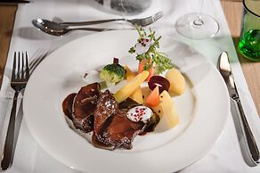 AlpenParks Hotel & Apartment Orgler