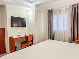 Torreluz Centro Hotel