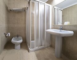 Torreluz Centro Hotel