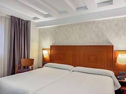 Torreluz Centro Hotel