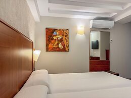 Torreluz Centro Hotel