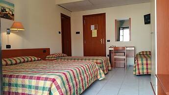 Hotel Leon