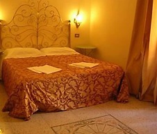 Marta Guest House