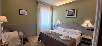 Hotel Camilla Guelfa