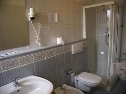 Hotel Savoia E Campana