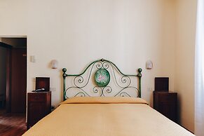 Hotel Savoia E Campana