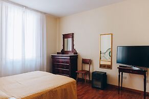 Hotel Savoia E Campana