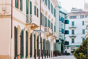 Hotel Savoia E Campana