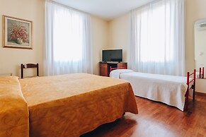 Hotel Savoia E Campana