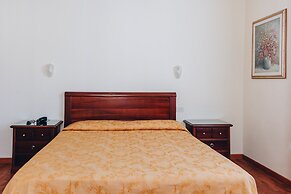 Hotel Savoia E Campana