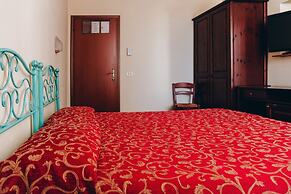 Hotel Savoia E Campana