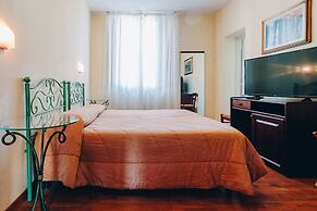 Hotel Savoia E Campana