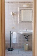 Hotel Savoia E Campana