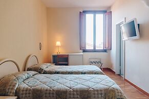 Hotel Savoia E Campana