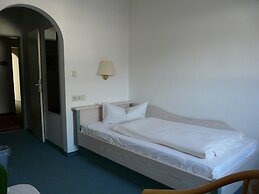 Hotel Roter Hahn - Bed & Breakfast