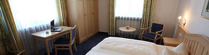 Hotel Roter Hahn - Bed & Breakfast