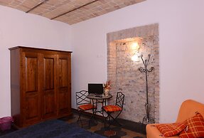 All'Ombra del Cupolone