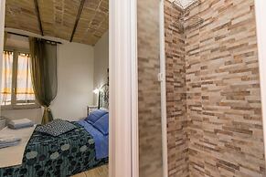 All'Ombra del Cupolone