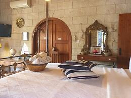 Stratos Art Deco House