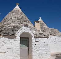 Trulli Holiday Albergo Diffuso