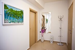 Split Apartments Peric