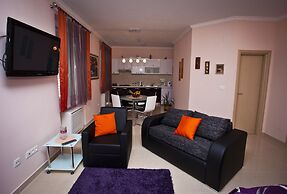 Split Apartments Peric